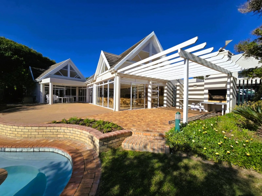 2 Bedroom Property for Sale in Wilderness Central Western Cape